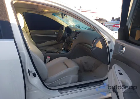 2013 Infiniti G37 Journey z USA, uszkodzony, nr VIN JN1CV6AP0DM711938